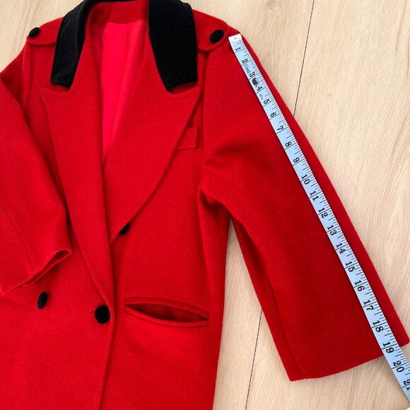 Vintage 80s Women's Red Wool Pea Coat Black Velvet Collar with Epaulets Size 12 - Picture 9 of 16